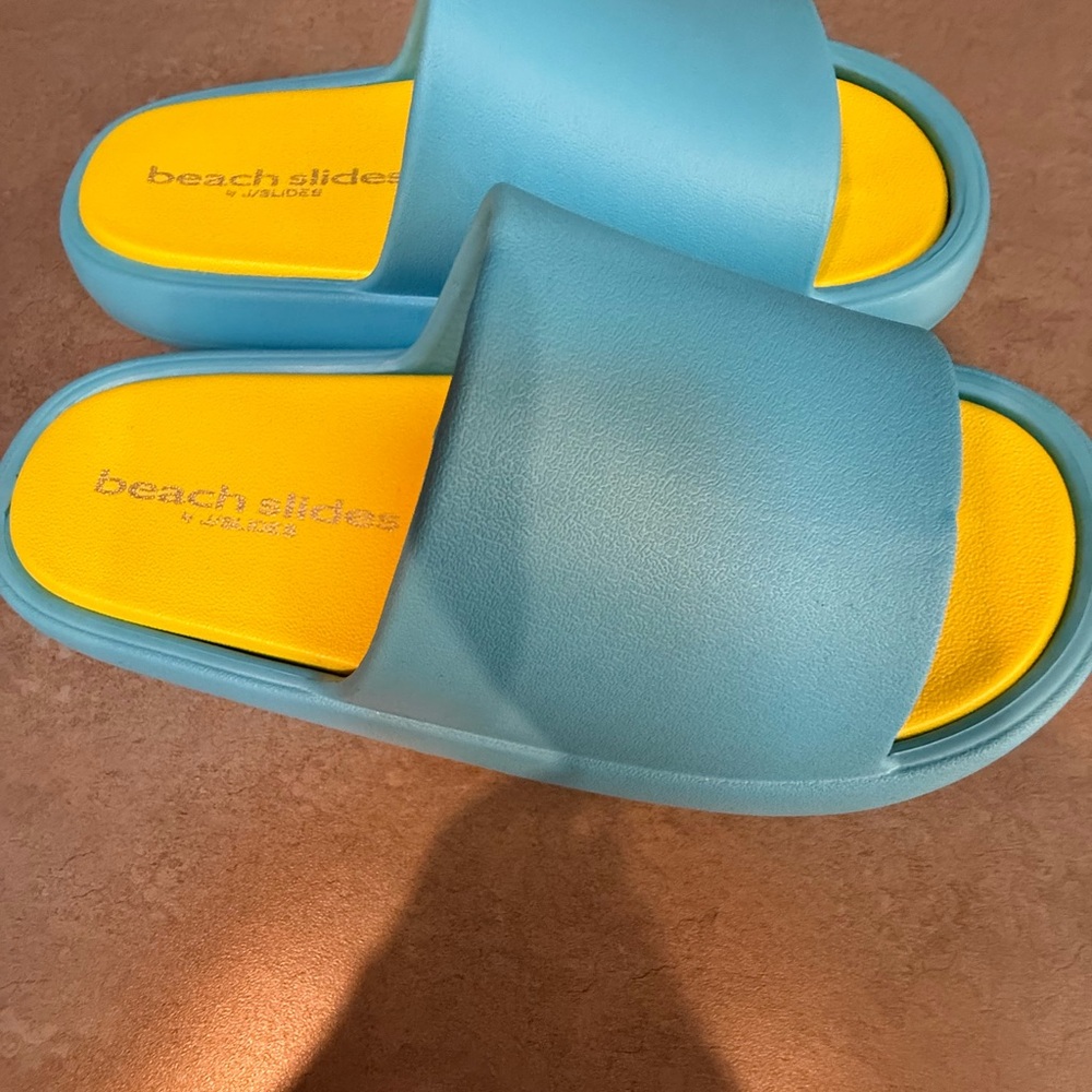 Beach Slides by J/Slides *NEW WITHOUT TAGS*